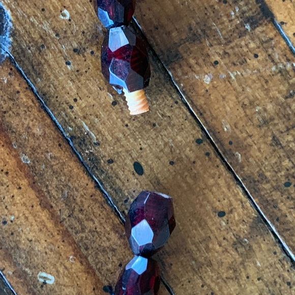 Cherry Bakelite Graduated Faceted Bead Necklace Simichrome TESTED 1.5 oz/42.5 gr - Picture 7 of 8